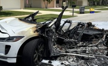 Bilmærke sagsøgt igen - ejerne er stadig rasende over brændende elbiler
