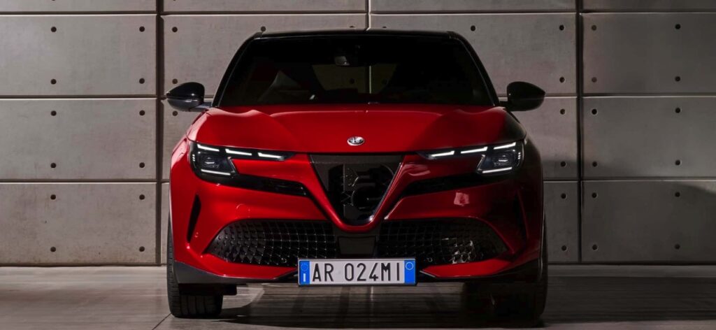 Ny EU-regel forbyr Alfa Romeos særpreg Ny EU-regel forbyder Alfa Romeos særlige kendetegn